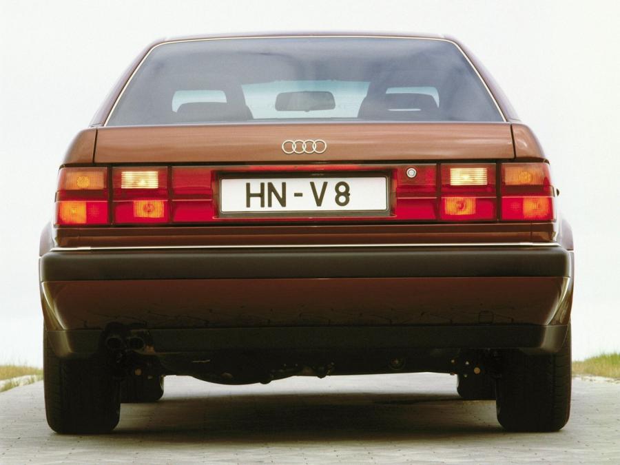  Audi V8 1988 года  (фото 18 из 23)